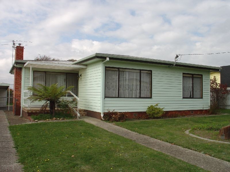 27 Boronia Avenue, Devonport TAS 7310