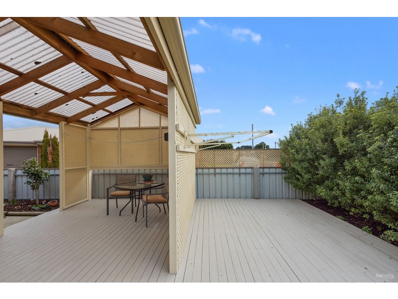 2/120 Bradshaw Street, Latrobe TAS 7307