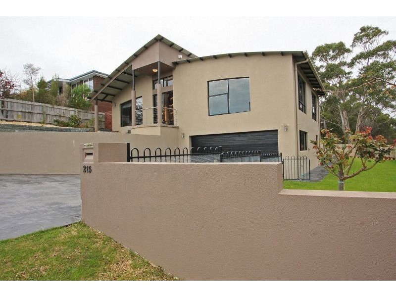 215 Parker Street, Devonport TAS 7310