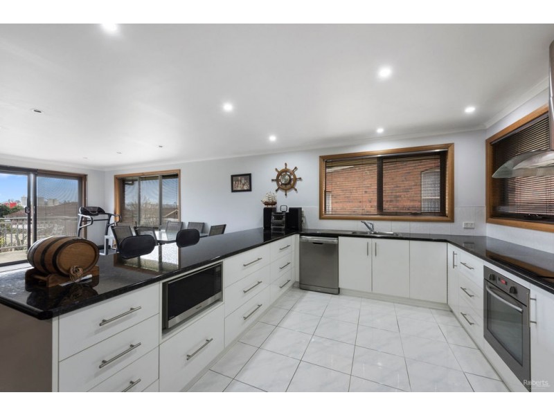 152 David Street, East Devonport TAS 7310
