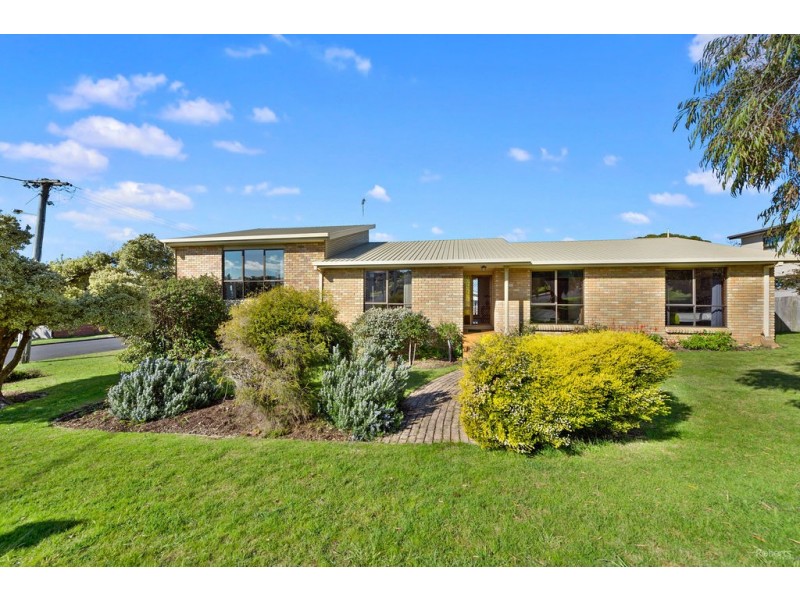 120 Ronald Street, Devonport TAS 7310
