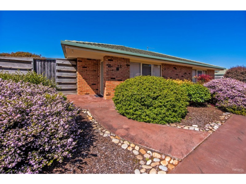 3/100a Nicholls Street, Devonport TAS 7310