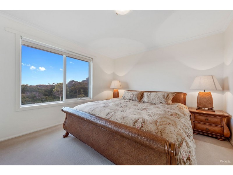 99 Beach Road, Leith TAS 7315
