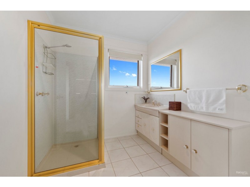 99 Beach Road, Leith TAS 7315