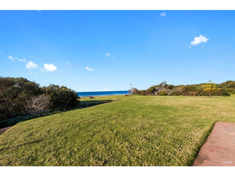 99 Beach Road, Leith TAS 7315