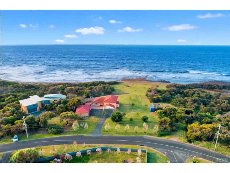 99 Beach Road, Leith TAS 7315