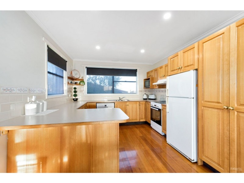 15 Haines Place, Devonport TAS 7310