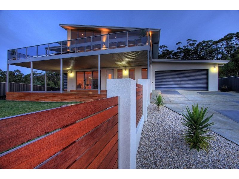 12 Leary Avenue, Devonport TAS 7310