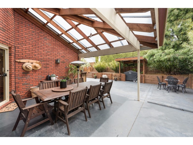 2 Jarrod Court, Devonport TAS 7310