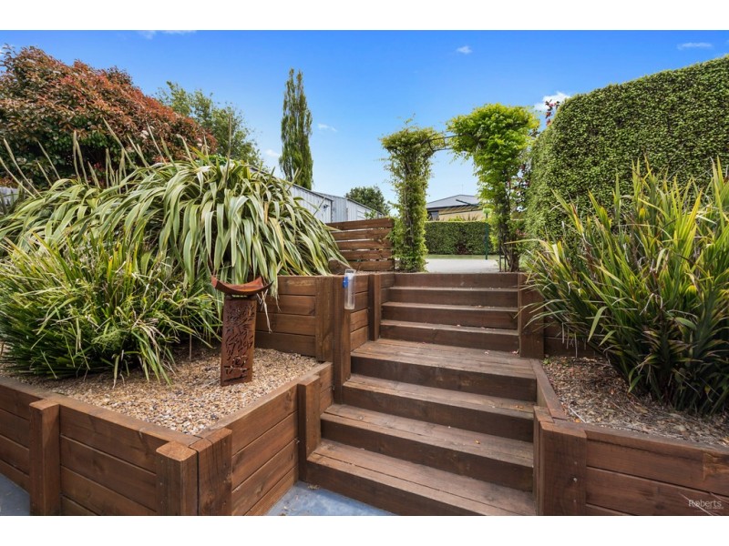 2 Jarrod Court, Devonport TAS 7310