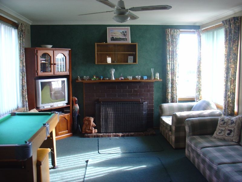16 Loane Avenue, East Devonport TAS 7310
