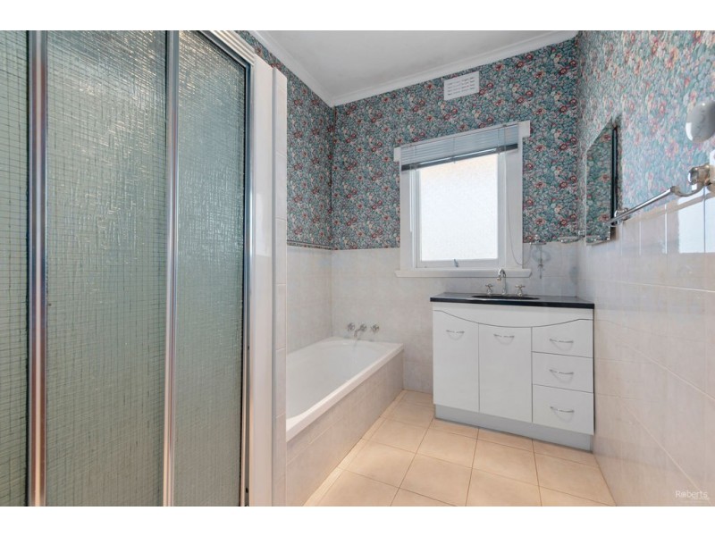 29 Middle Road, Devonport TAS 7310