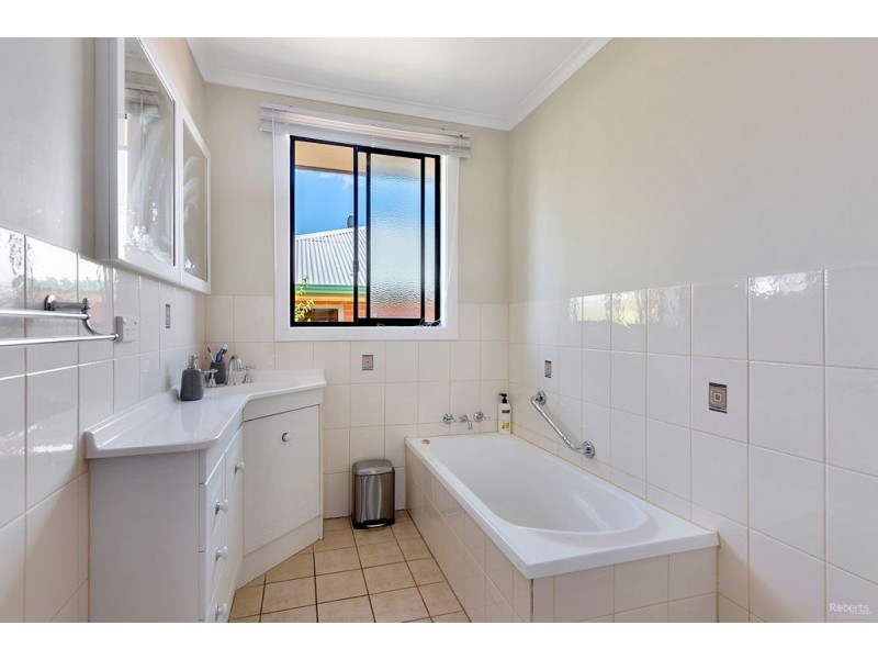 18 Mungala Crescent, Miandetta TAS 7310