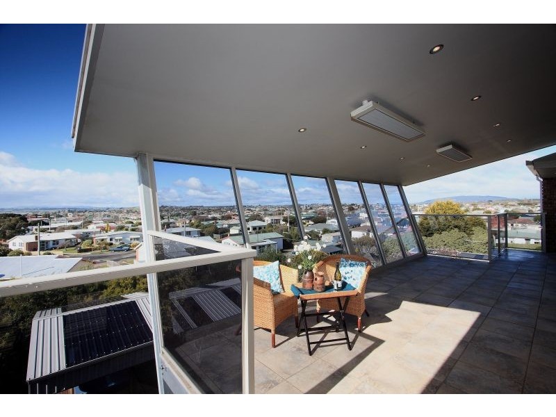 114 Ronald Street, Devonport TAS 7310