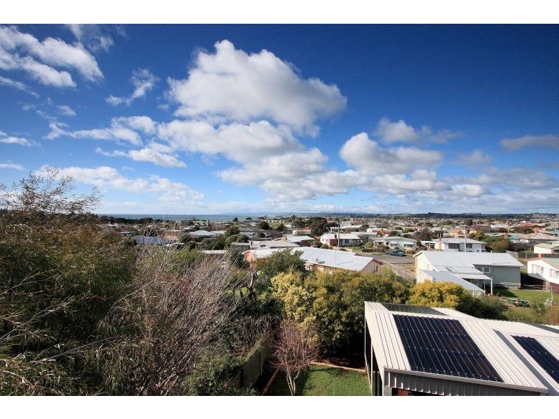 114 Ronald Street, Devonport TAS 7310
