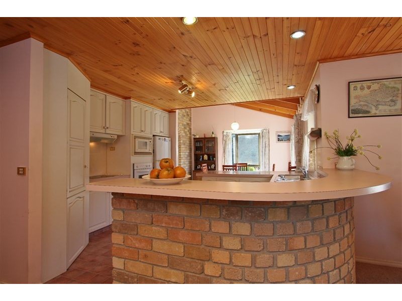38 Winifred Avenue, Acacia Hills TAS 7306