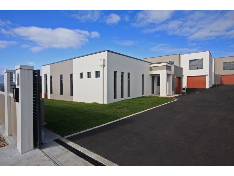 1/237-239 Steele Street, Devonport TAS 7310