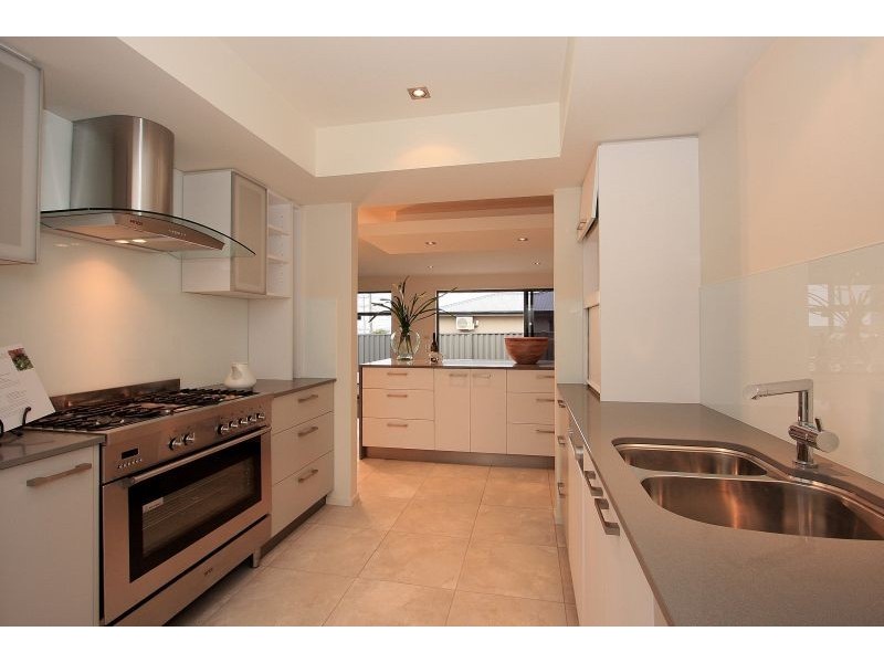 1/237-239 Steele Street, Devonport TAS 7310