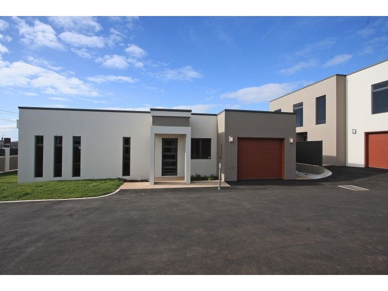 1/237-239 Steele Street, Devonport TAS 7310