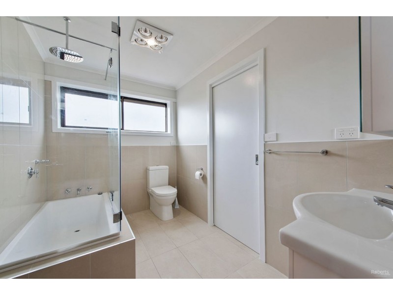 16 Haines Place, Devonport TAS 7310