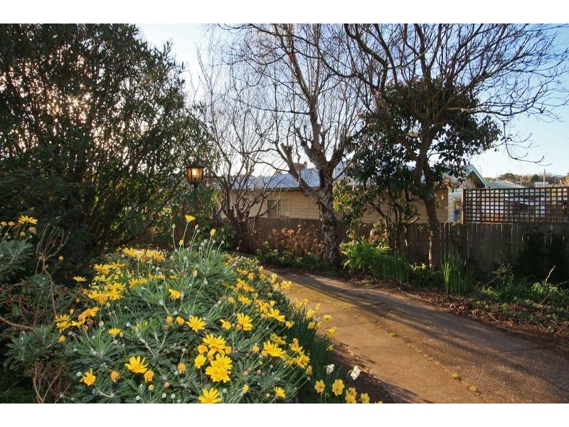 4 Payton Place, Devonport TAS 7310