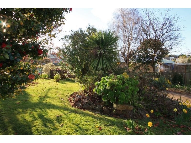 4 Payton Place, Devonport TAS 7310