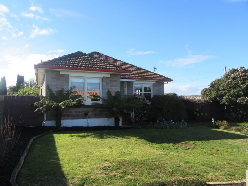 72 Don Road, Devonport TAS 7310