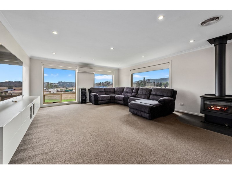 24 Lakeside Drive, Acacia Hills TAS 7306