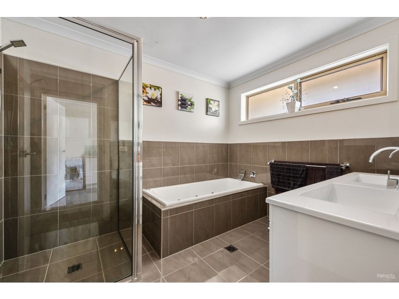 24 Lakeside Drive, Acacia Hills TAS 7306