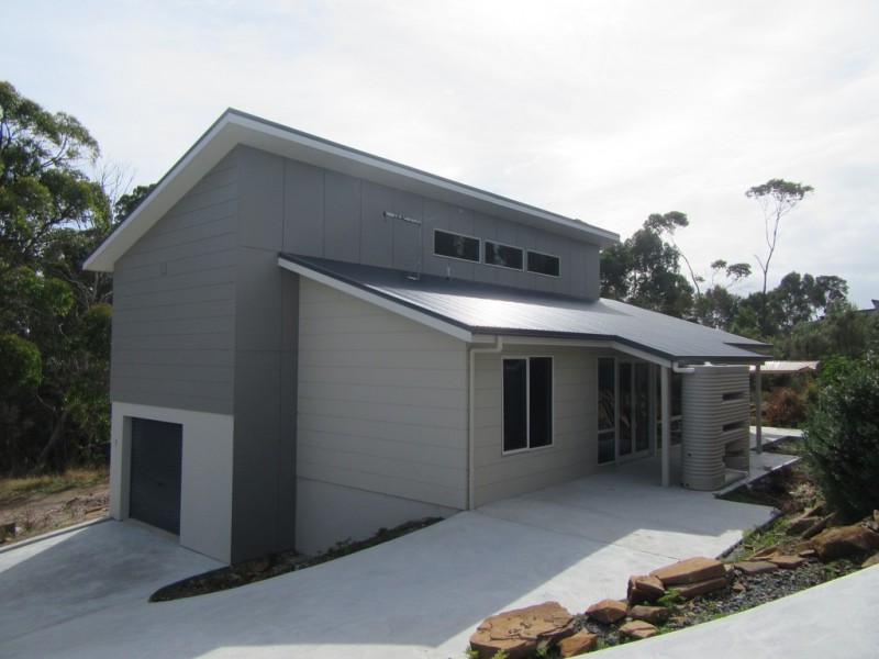 1/66 Surrey Street, Devonport TAS 7310