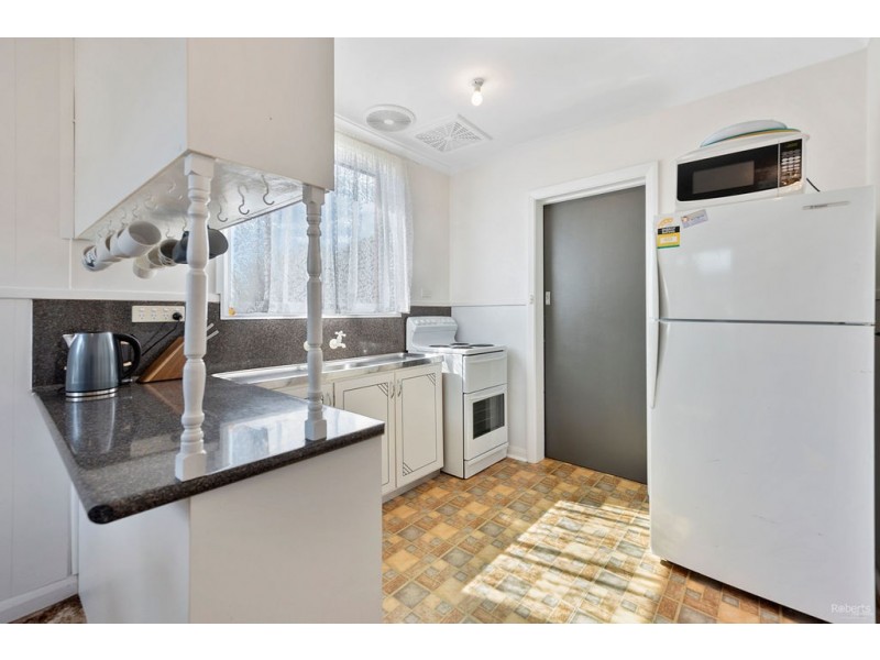 90 George Street, Devonport TAS 7310