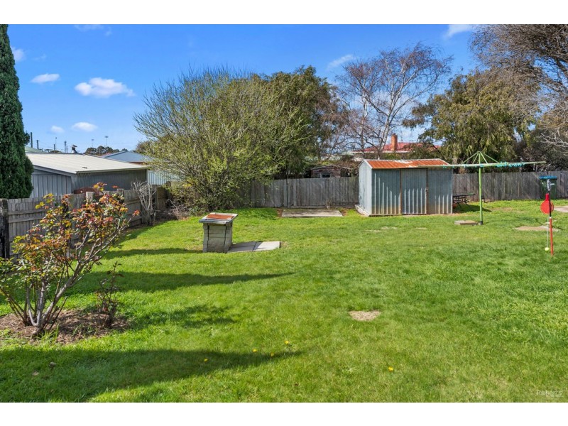 90 George Street, Devonport TAS 7310