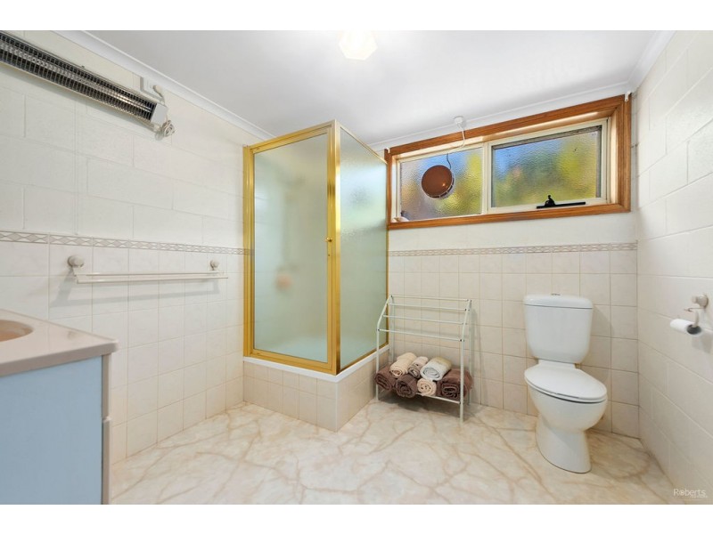 8 Pengali Place, Devonport TAS 7310