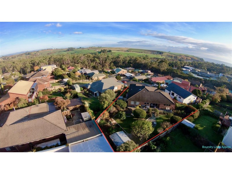 8 Pengali Place, Devonport TAS 7310