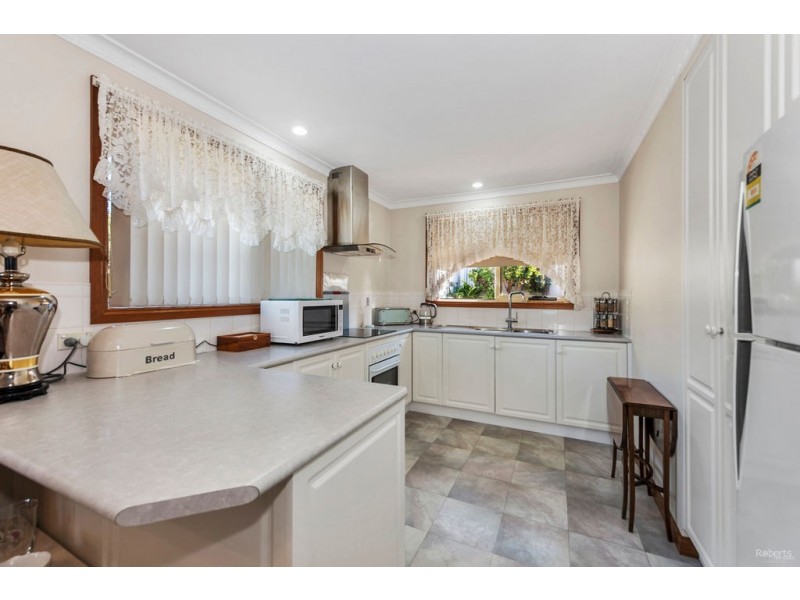 48 Arden Avenue, Devonport TAS 7310