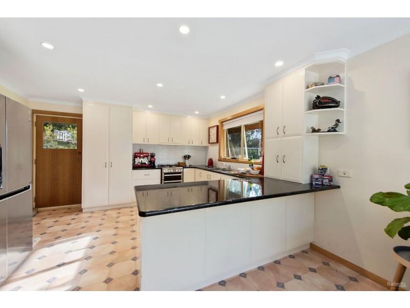32 Camborne Drive, Acacia Hills TAS 7306
