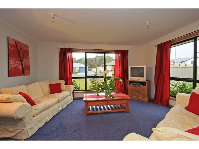 12 St Andrews Drive, Devonport TAS 7310
