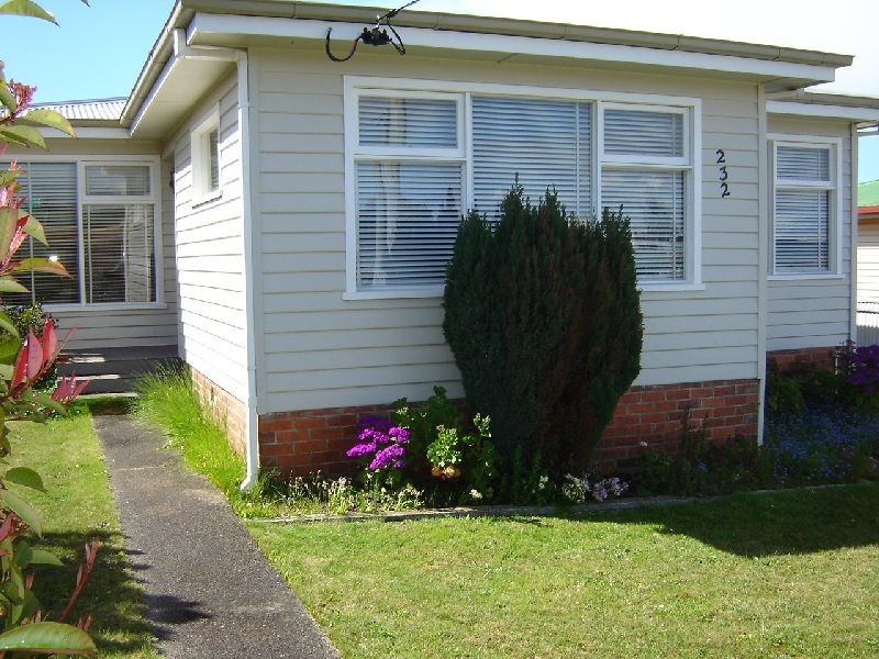 232 Steele Street, Devonport TAS 7310