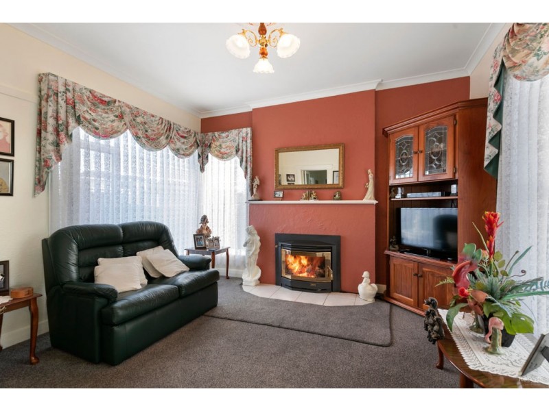 182 Steele Street, Devonport TAS 7310