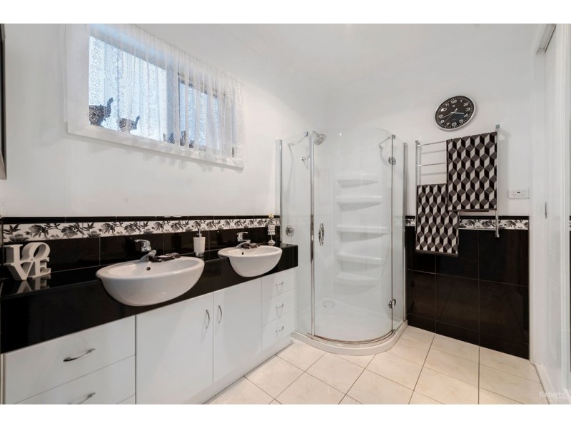 182 Steele Street, Devonport TAS 7310