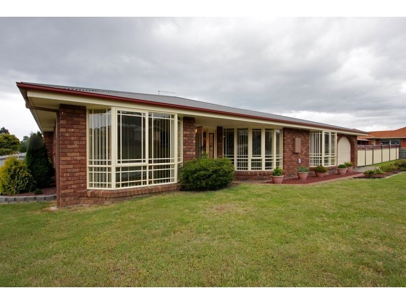 26 St Andrews Drive, Devonport TAS 7310