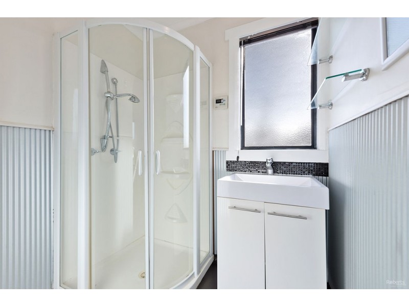 206 Oldaker Street, Devonport TAS 7310