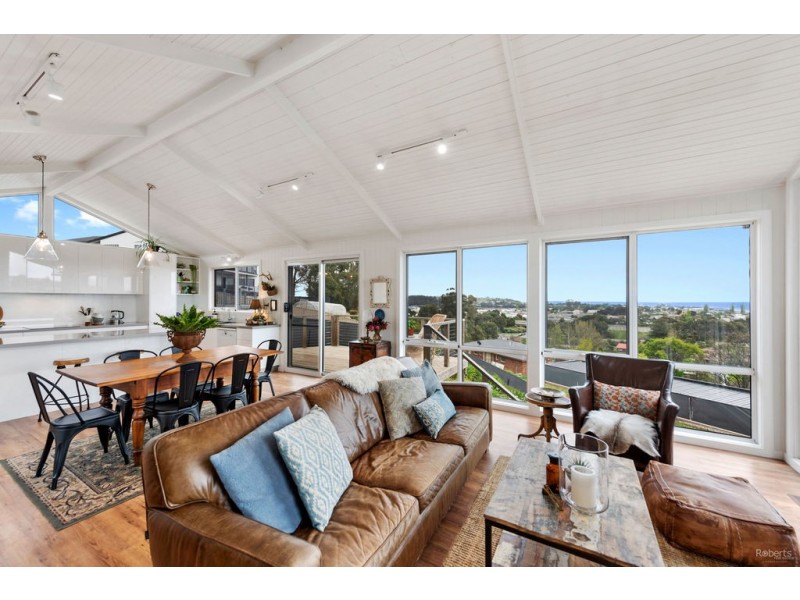 10 Holliview Way, Ulverstone TAS 7315