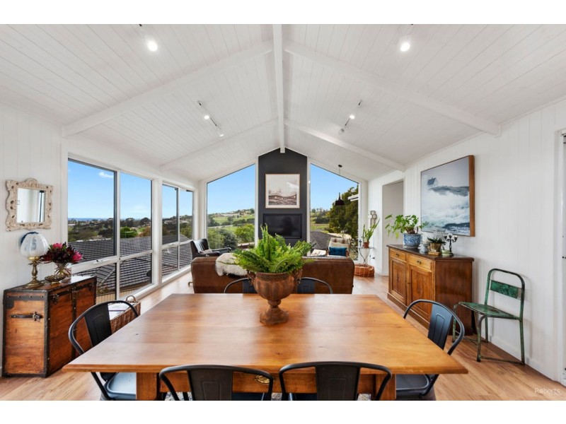 10 Holliview Way, Ulverstone TAS 7315