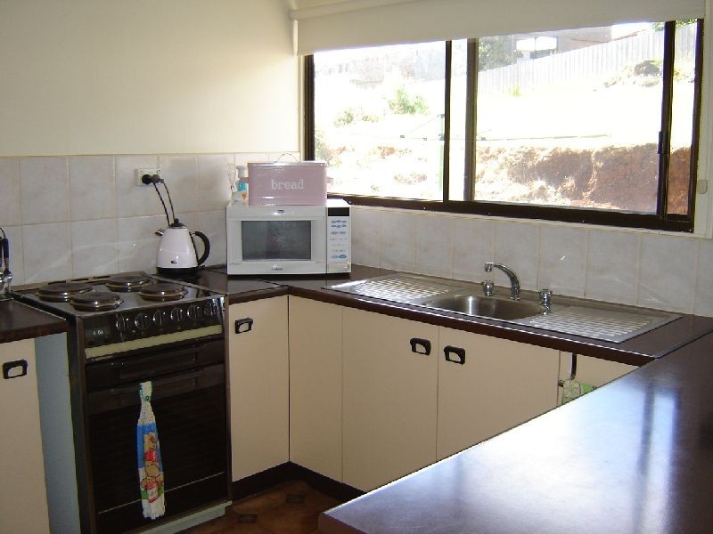 6 Beaumont Drive, Miandetta, Devonport TAS 7310