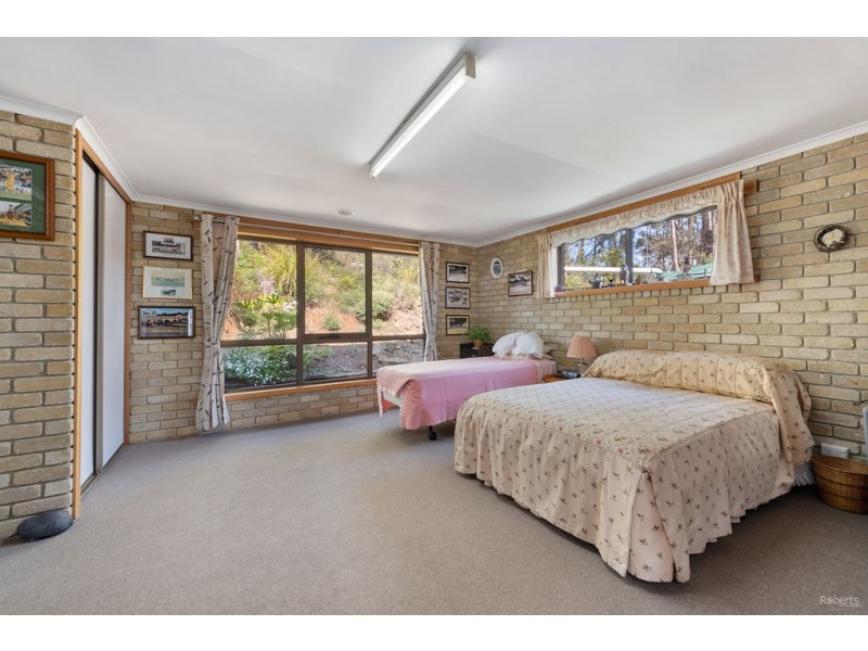 72A Hillcrest Road, Devonport TAS 7310