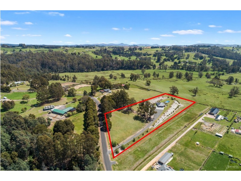 32 Lakeside Drive, Acacia Hills TAS 7306