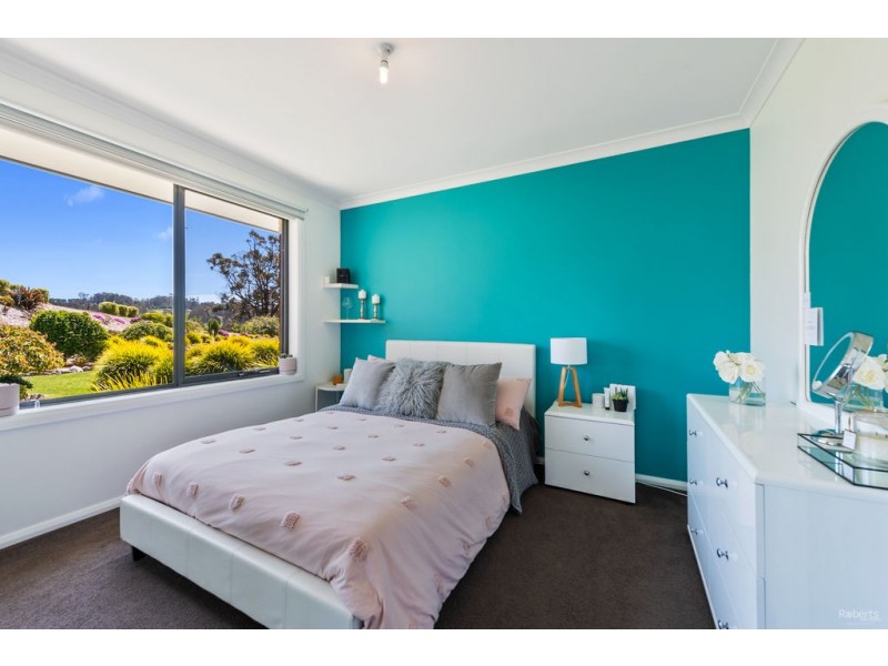 32 Lakeside Drive, Acacia Hills TAS 7306