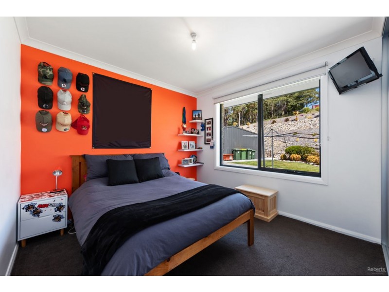 32 Lakeside Drive, Acacia Hills TAS 7306