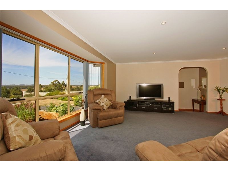 2 Bass Avenue, Spreyton TAS 7310